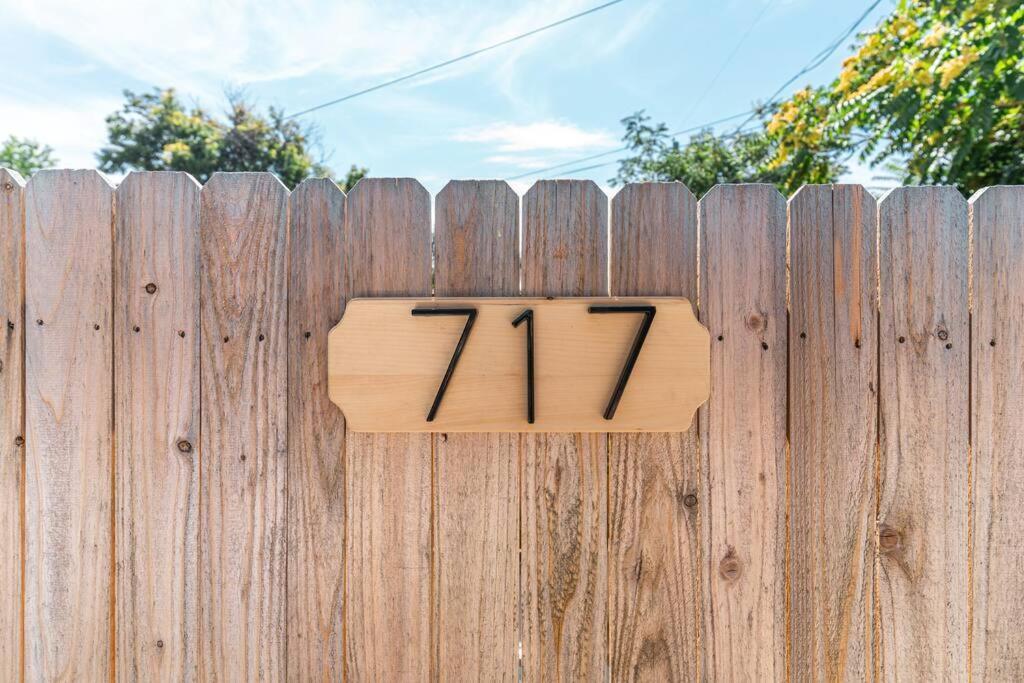 Beautiful Denver Carriage House Экстерьер фото